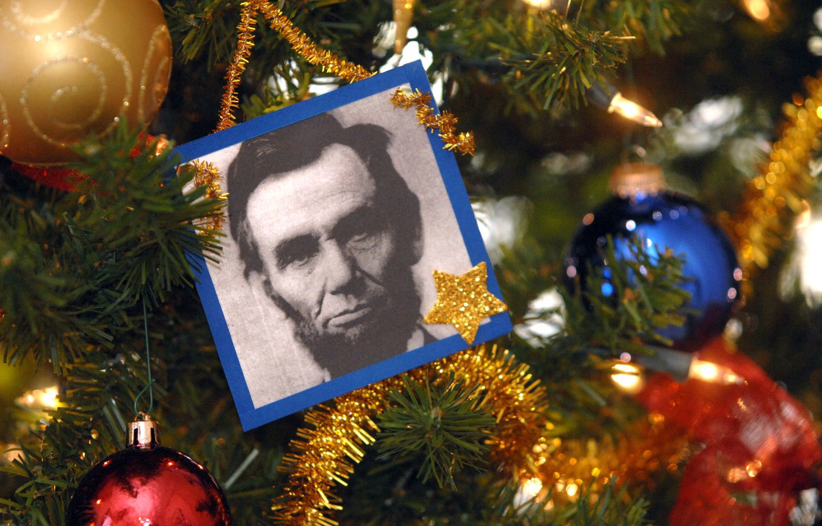 Christmas with the Lincolns